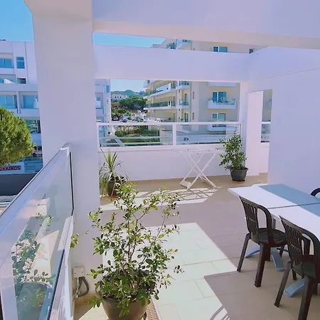 Sunrise Apt B02 Apartment *
