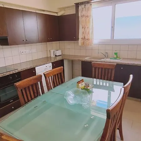 Sunrise Apt B02 *