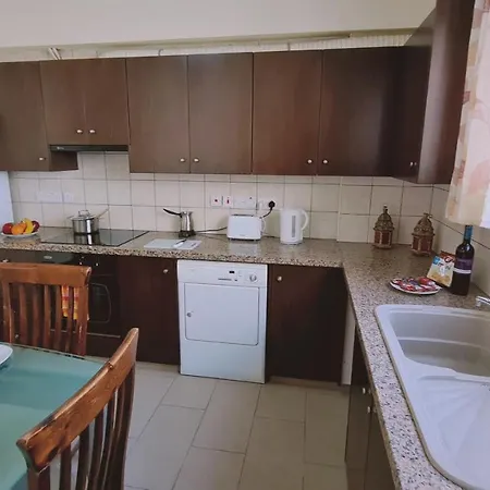 Sunrise Apt B02 *